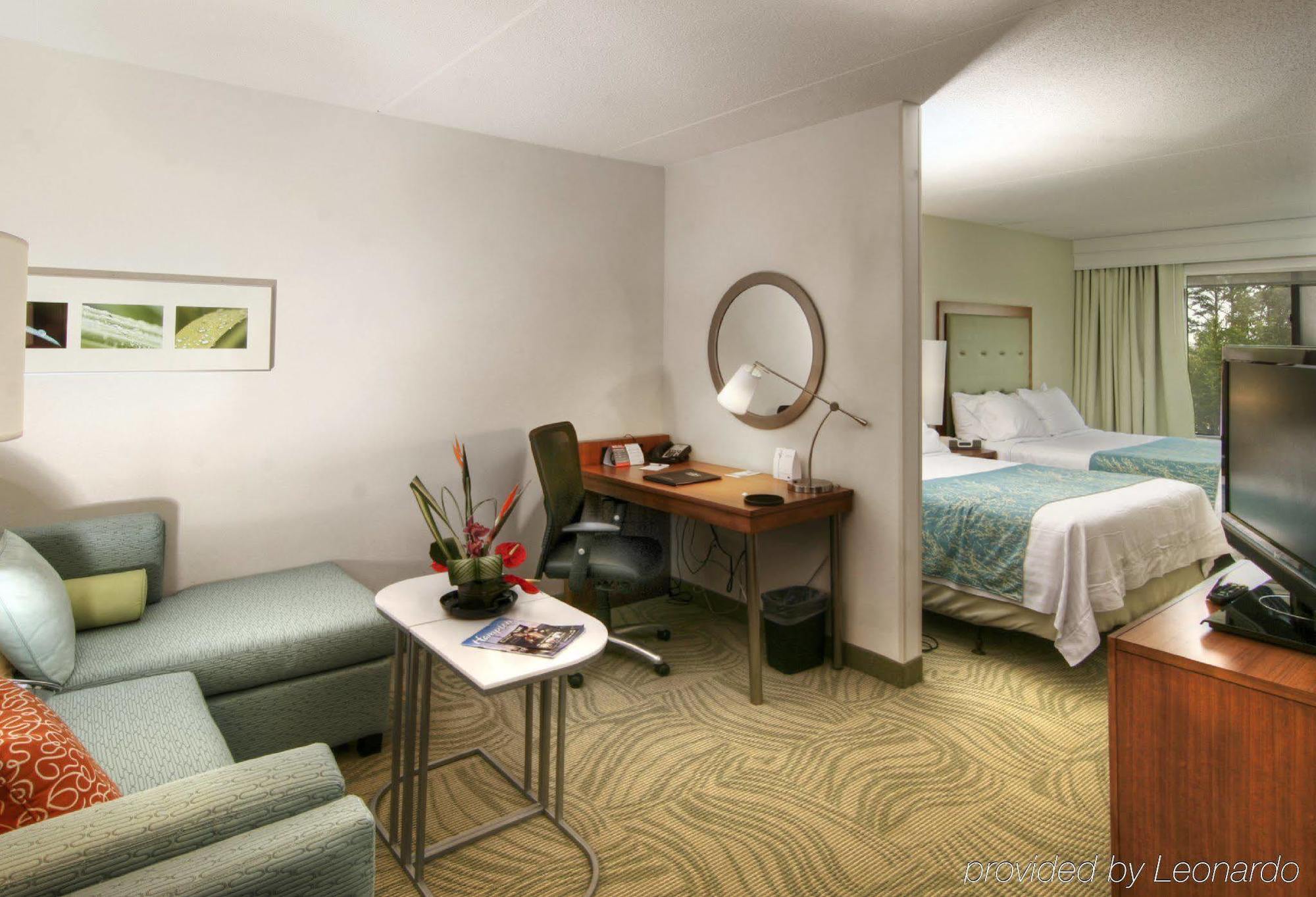 Springhill Suites Hampton Exterior foto