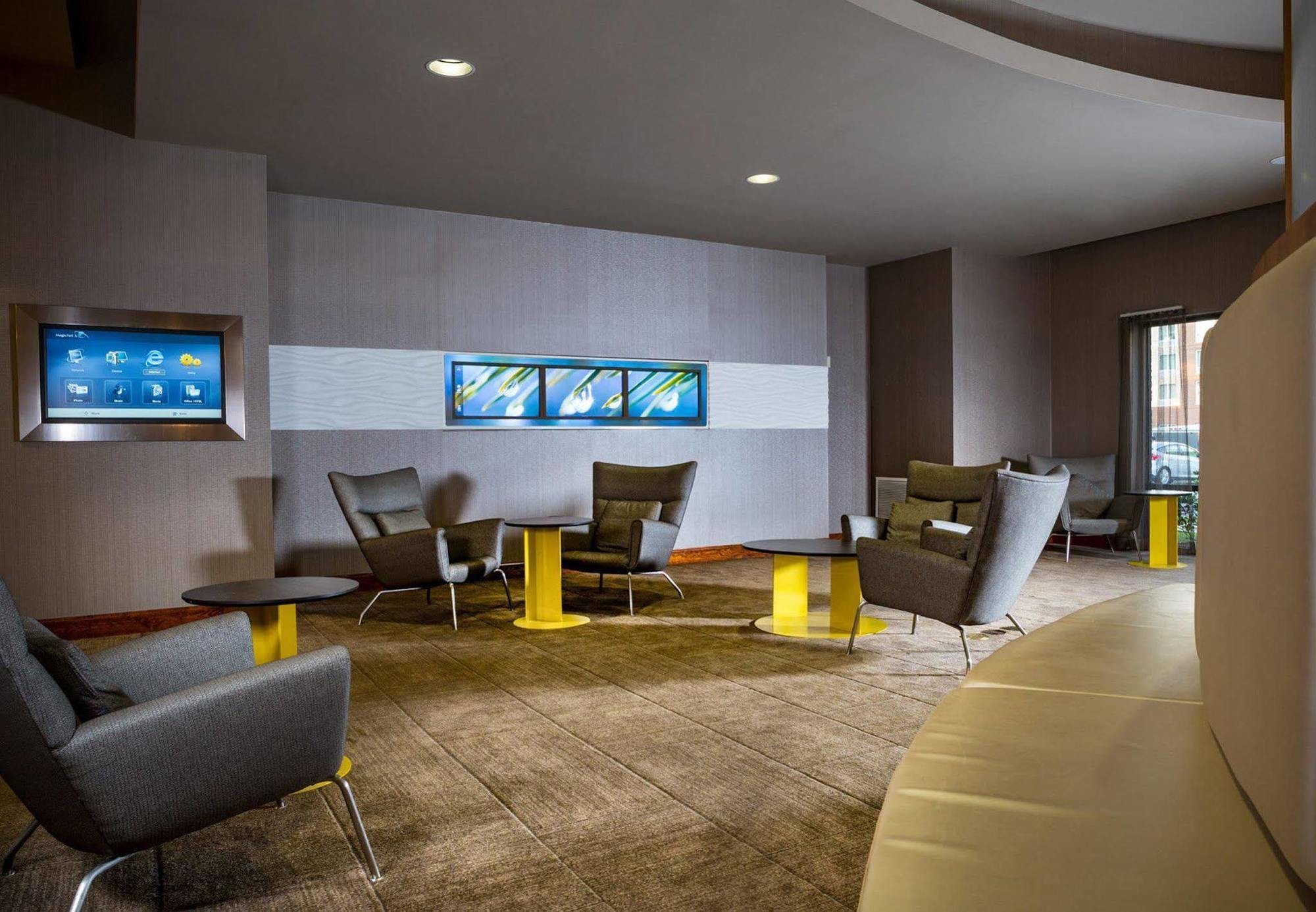 Springhill Suites Hampton Exterior foto