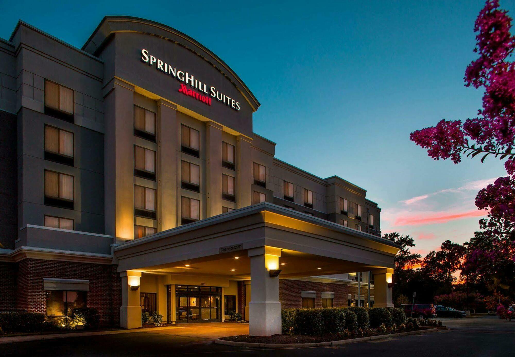 Springhill Suites Hampton Exterior foto